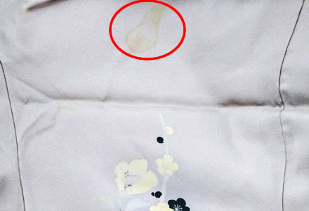 着物シミ抜き事例：柄足し Before